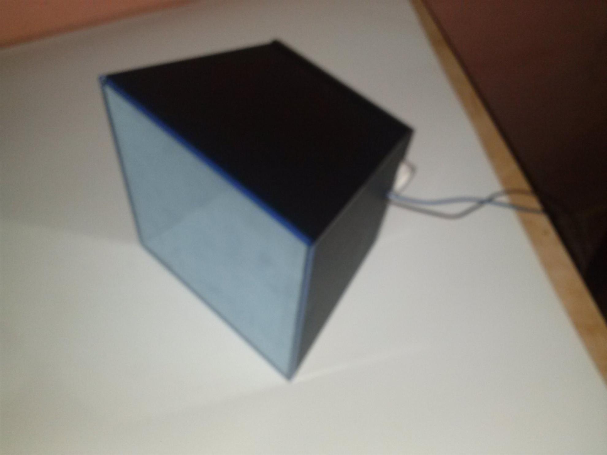 lampi si proectoare - de vanzare....